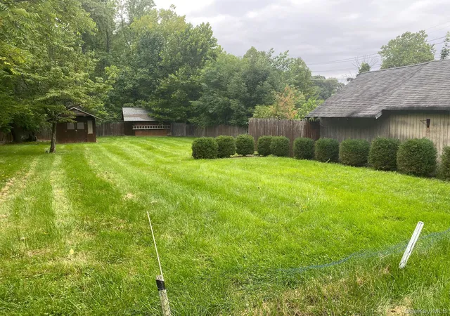 Photo 4 of Single family home for sale at 421 Call Holw Rd, Stony Point, NY 10980 | MLS# 1039398 | Listing updated on 2026-08-26