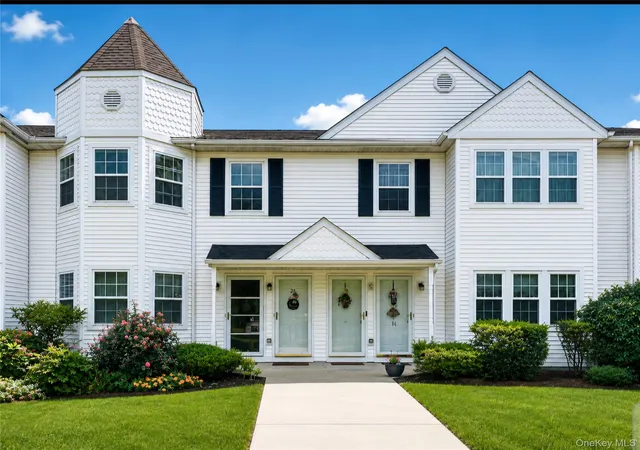 1st image of 25 Victorian Ln, Brookhaven, NY 11763 | MLS# 1039399