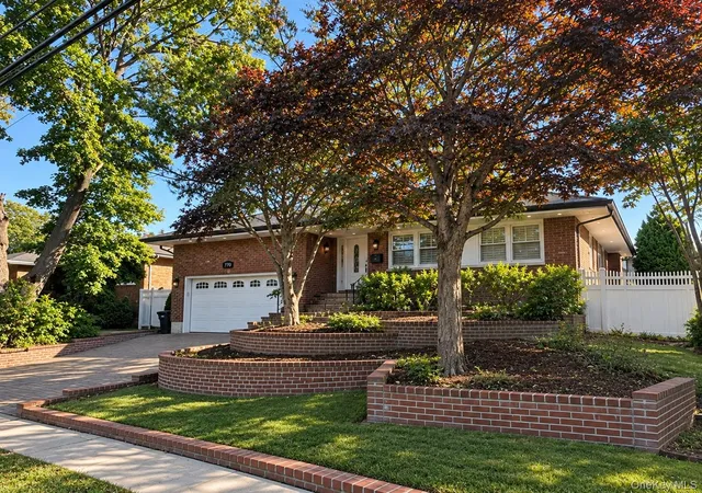 Photo 3 of Single family home for sale at 770 Allwyn St, Hempstead, NY 11510 | MLS# 1039404 | Listing updated on 2026-10-08