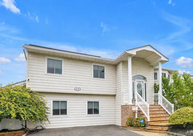 2nd image of 2072 Legon St, Hempstead, NY 11710 | MLS# 1039426