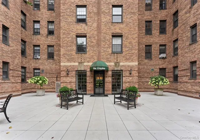 1st image of 35 Parkview Ave #5A, Yonkers, NY 10708 | MLS# 1039463