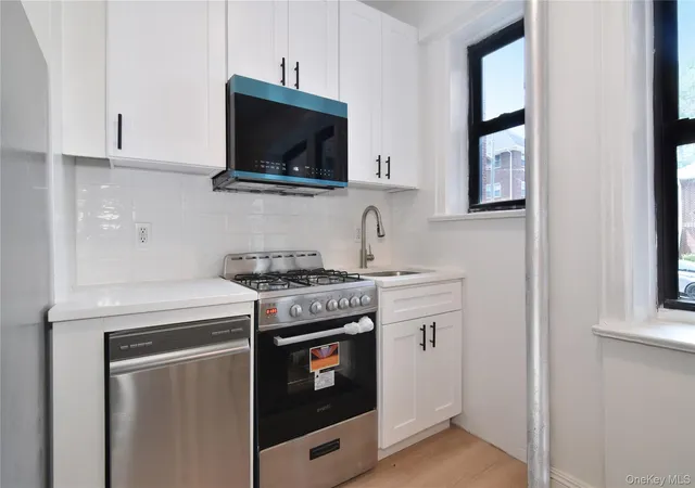Listing Photo 2 - Condo for sale in building located at 590 E 3Rd St, Mount Vernon, NY 10550 - Unit #1M