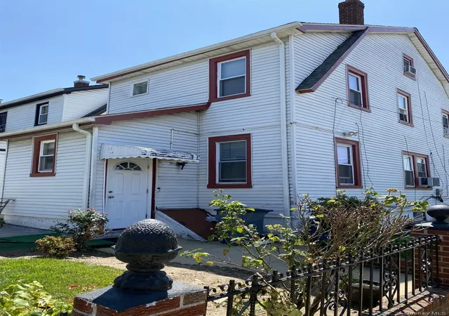 Photo 2 of Single family home for sale at 11301 209th Street, New York, NY 11429 | MLS# 1039478 | Listing updated on 2026-08-31