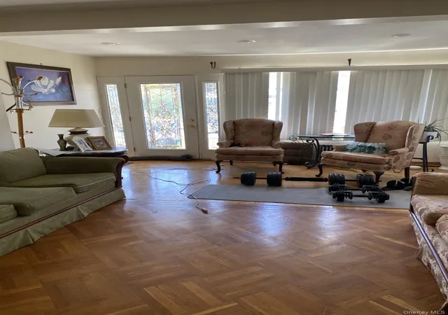 Photo 3 of Single family home for sale at 11301 209th Street, New York, NY 11429 | MLS# 1039478 | Listing updated on 2026-08-31