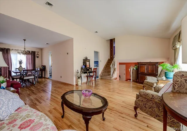 Photo 4 of Single family home for sale at 3291 Wolfson Dr, Hempstead, NY 11510 | MLS# 1039487 | Listing updated on 2026-10-08