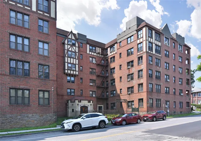 1st image of 590 E 3rd St #1L, Mount Vernon, NY 10553 | MLS# 1039489