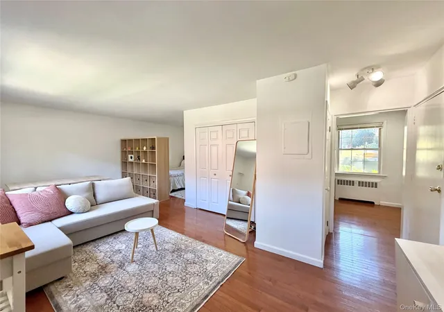 Photo 3 of House for sale at 182 Pinewood Rd #23, Greenburgh, NY 10530 | MLS# 1039498 | Listing updated on 2026-08-25