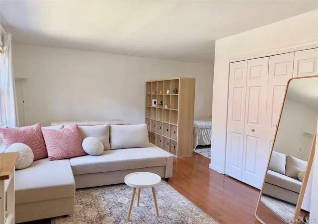 Photo 4 of House for sale at 182 Pinewood Rd #23, Greenburgh, NY 10530 | MLS# 1039498 | Listing updated on 2026-08-25