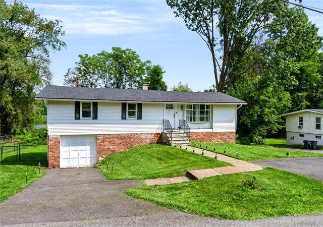 1st image of 20 Seneca Ln, Marlboro, NY 12547 | MLS# 1039514