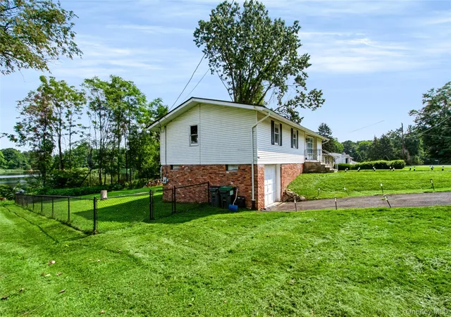 5th image of 20 Seneca Ln, Marlboro, NY 12547 | MLS# 1039514