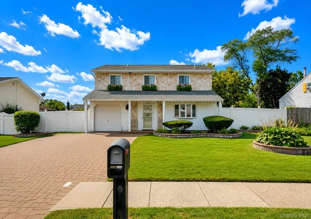 Photo 2 of Single family home for sale at 164 Bark Ave, Islip, NY 11722 | MLS# 1039558 | Listing updated on 2026-08-22
