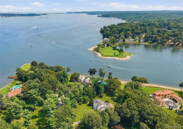 Photo 2 of Single family home for sale at 6 Lighthouse Point, Huntington, NY 11743 | MLS# 1039565 | Listing updated on 2026-10-09