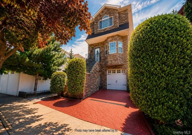 Photo 1 of Single family home for sale at 810 Nugent Ave, New York, NY 10306 | MLS# 1039567 | Listing updated on 2026-08-29