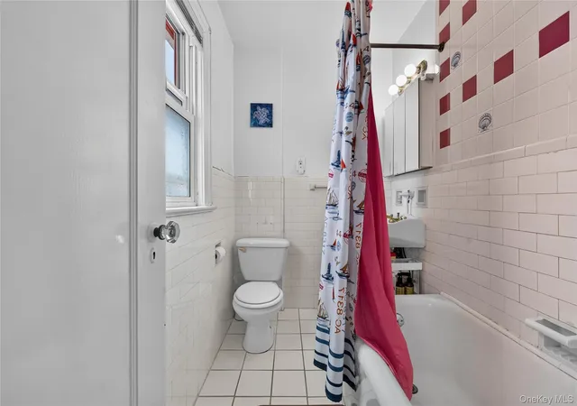 Photo 4 of Sale Pending at 22118 110th Avenue, New York, NY 11429 | MLS# 1039579 | Listing updated on 2026-09-07