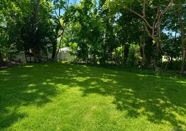 Photo 10 of Single family home for sale at 926 Hawkins Ave, Brookhaven, NY 11755 | MLS# 1039580 | Listing updated on 2026-08-22