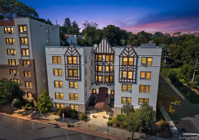 Photo 2 of Sale Pending at 26 Pondfield Rd #3C, Yonkers, NY 10708 | MLS# 1039582 | Listing updated on 2026-09-17