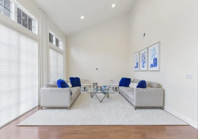 Photo 3 of Condo for sale at 119 Madeira Blvd, Huntington, NY 11747 | MLS# 1039592 | Listing updated on 2026-09-27