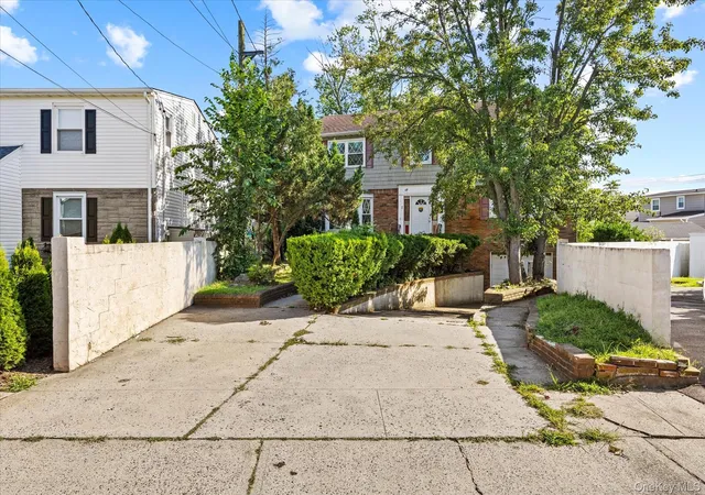 Photo 1 of Single family home for sale at 251 Perkins Ave, Hempstead, NY 11572 | MLS# 1039609 | Listing updated on 2026-09-12