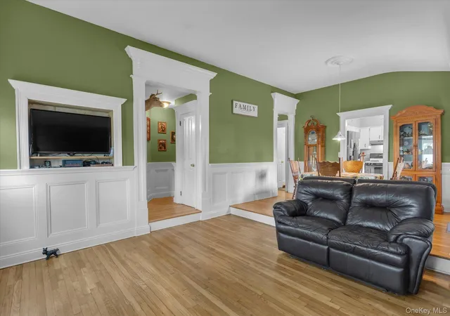 3rd image of 81 Lenore Ln, Brookhaven, NY 11738 | MLS# 1039618