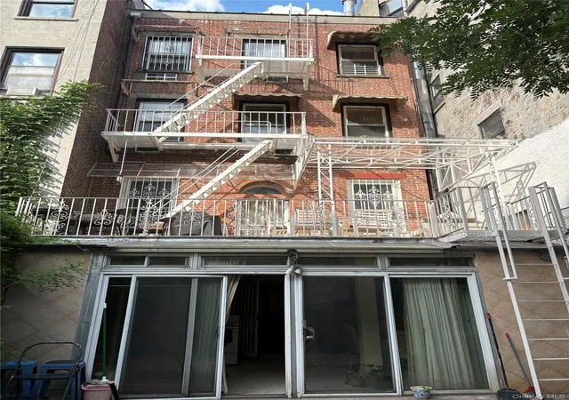 Photo 4 of House for sale at 344 E 120th Street, New York, NY 10035 | MLS# 1039622 | Listing updated on 2026-09-01