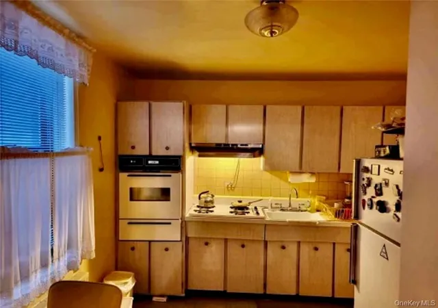 Photo 4 of House for sale at 836 Tilden St #6K, New York, NY 10467 | MLS# 1039643 | Listing updated on 2026-08-18