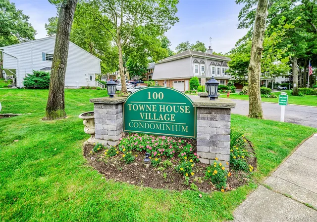 Photo 2 of Condo for sale at 718 Towne House Village, Islip, NY 11749 | MLS# 1039644 | Listing updated on 2026-09-05