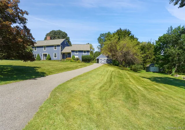 Photo 2 of Single family home for sale at 2 Pine Tree Dr, Somers, NY 10536 | MLS# 1039657 | Listing updated on 2026-08-26