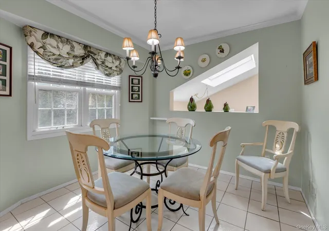 Photo 3 of Condo for sale at 11 Lakebridge Dr S, Smithtown, NY 11754 | MLS# 1039662 | Listing updated on 2026-10-01