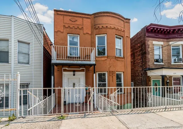 2nd image of 628 Mead St, New York, NY 10460 | MLS# 1039685