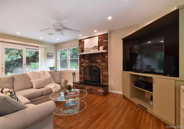 Photo 4 of Single family home for sale at 91 Sycamore Ln, Greenburgh, NY 10533 | MLS# 1039695 | Listing updated on 2026-09-16