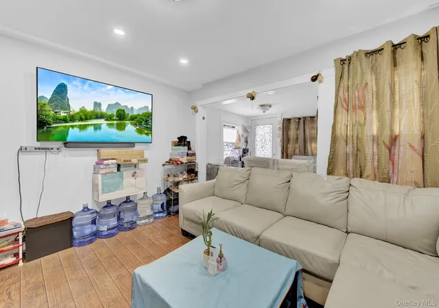 Photo 4 of Single family home for sale at 15313 118th Avenue, New York, NY 11434 | MLS# 1039708 | Listing updated on 2026-09-13