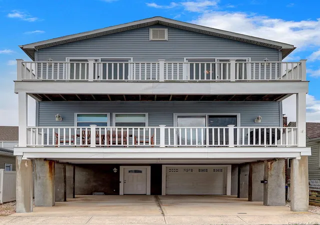 Photo 1 of Single family home for sale at 72 Arizona Ave, Long Beach, NY 11561 | MLS# 1039719 | Listing updated on 2026-10-08