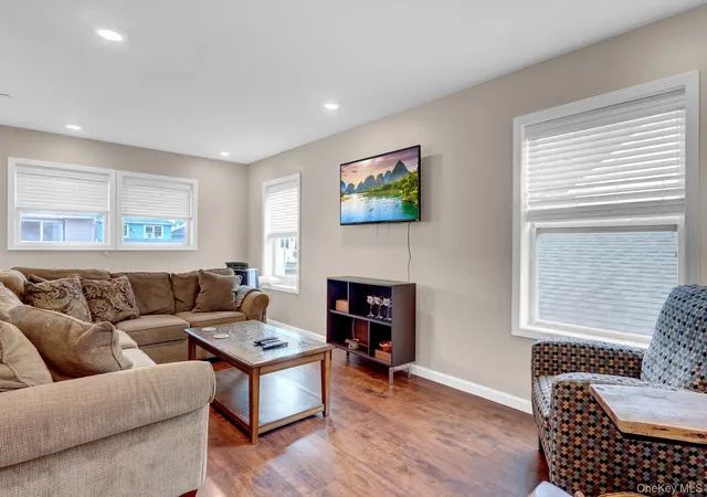 Photo 3 of Single family home for sale at 72 Arizona Ave, Long Beach, NY 11561 | MLS# 1039719 | Listing updated on 2026-10-08