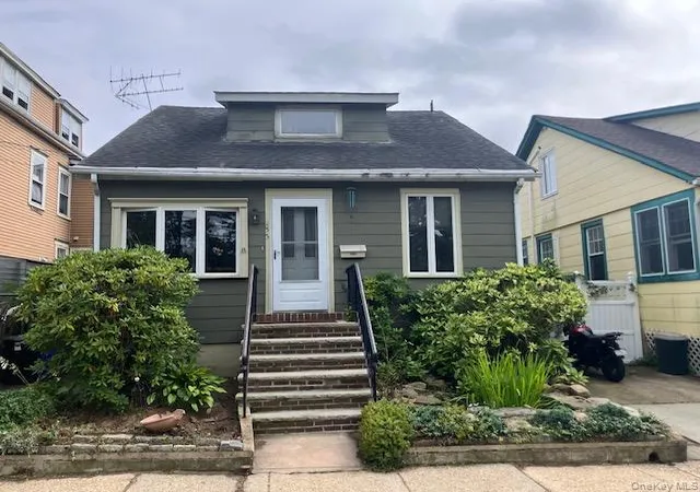 1st image of 233 8th Ave, Oyster Bay, NY 11579 | MLS# 1039720