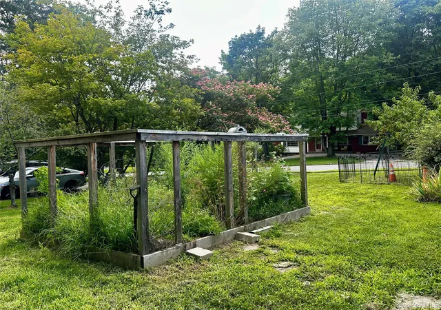 Listing Photo 2 - Condo for sale in building located at 69 Cedar Ave, Poughkeepsie, NY 12603 - Unit #