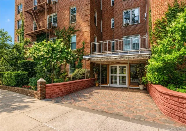 Photo 3 of Condo for sale at 82 40 Austin St #6/K, New York, NY 11415 | MLS# 1039745 | Listing updated on 2026-09-13