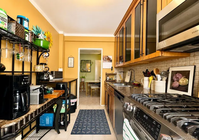 Listing Photo 4 - Condo for sale in building located at 63-85 Woodhaven Blvd, New York, NY 11374 - Unit #6C2