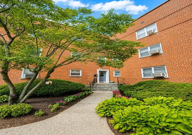 Photo 1 of Sale Pending at 320 S Broadway #T5, Greenburgh, NY 10591 | MLS# 1039755 | Listing updated on 2026-09-03