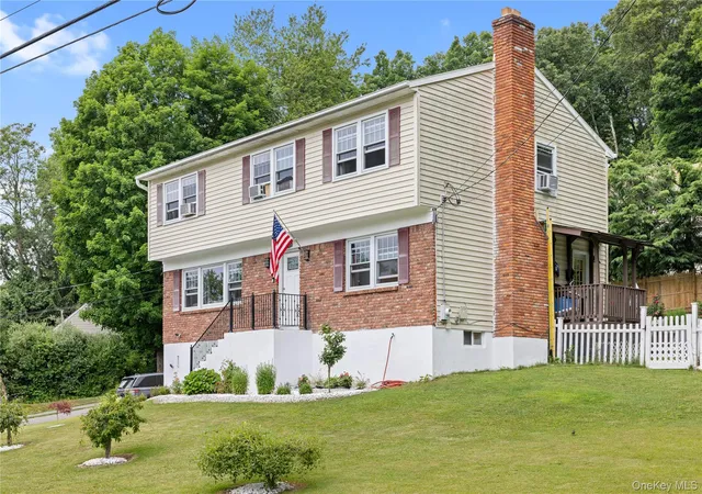 2nd image of 3123 Douglas Dr, Yorktown, NY 10598 | MLS# 1039790