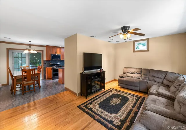 Photo 3 of Sale Pending at 5 Nelson Pl, Clarkstown, NY 10954 | MLS# 1039815 | Listing updated on 2026-09-01