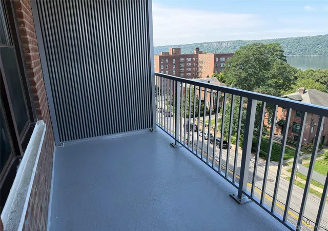 1st image of 650 Warburton #5E, Yonkers, NY 10701 | MLS# 1039846