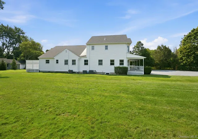 Photo 3 of Sale Pending at 250 Montauk Hwy, Brookhaven, NY 11940 | MLS# 1039854 | Listing updated on 2026-09-25