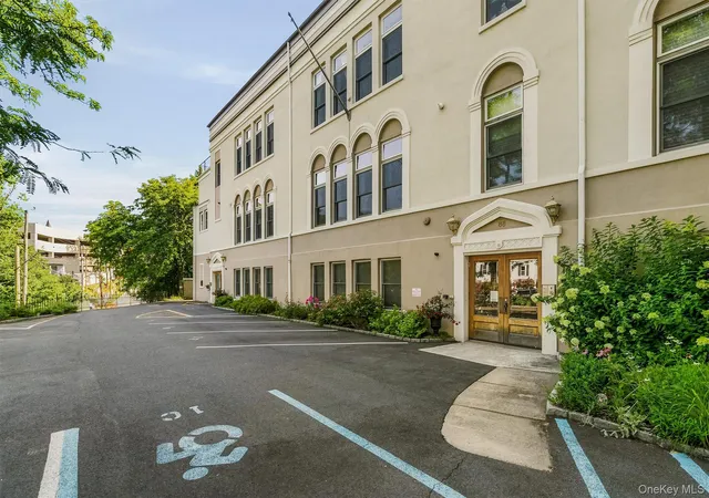 Photo 2 of Condo for sale at 88 Broadway #PH4, Ossining, NY 10562 | MLS# 1039859 | Listing updated on 2026-09-12