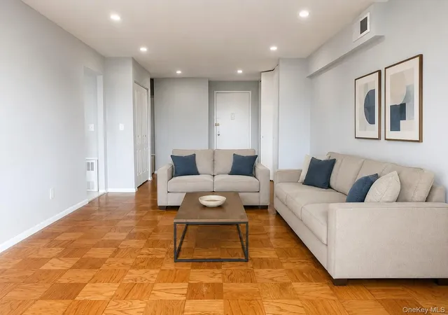 Photo 2 of House for sale at 101 Highland Ave #3P, Yonkers, NY 10705 | MLS# 1039876 | Listing updated on 2026-10-08