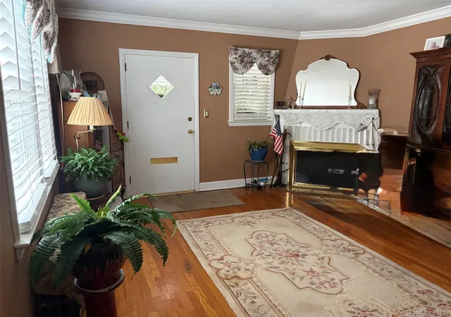 Photo 3 of Sale Pending at 8456 252nd Street, New York, NY 11426 | MLS# 1039884 | Listing updated on 2026-10-08