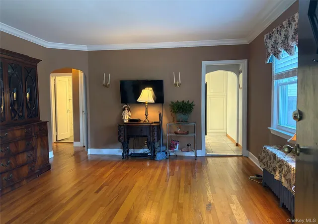 Photo 3 of Sale Pending at 8456 252nd Street, New York, NY 11426 | MLS# 1039884 | Listing updated on 2026-10-08