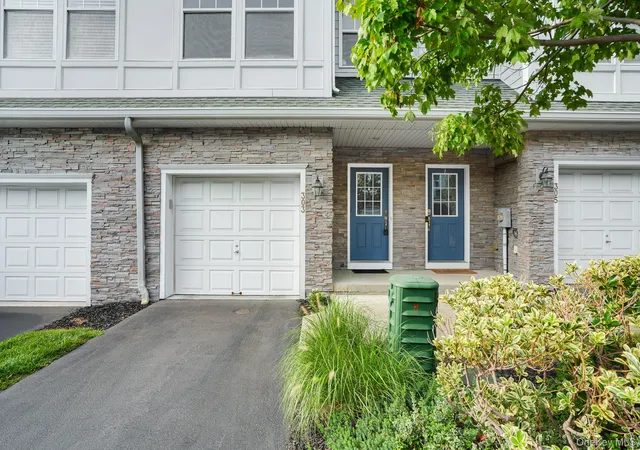 Photo 3 of Sale Pending at 303 Bridgeview Dr, Poughkeepsie, NY 12601 | MLS# 1039912 | Listing updated on 2026-09-27