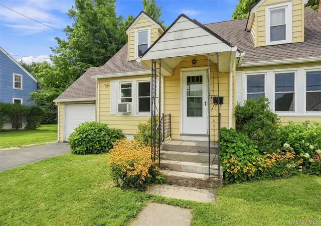 Photo 3 of Single family home for sale at 5 Dewitt St, Wawarsing, NY 12428 | MLS# 1039914 | Listing updated on 2026-10-02