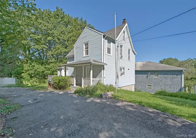 Photo 2 of Sale Pending at 124 Holland St, Harrison, NY 10528 | MLS# 1039922 | Listing updated on 2026-10-03