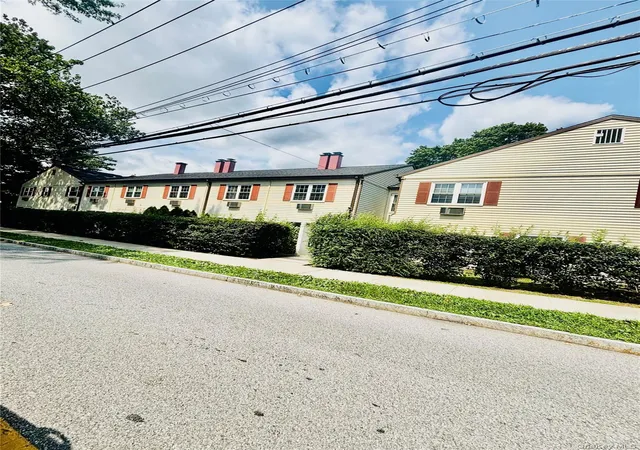 Photo 2 of Condo for sale at 10 Westview Ave #D, White Plains, NY 10603 | MLS# 1039927 | Listing updated on 2026-08-25